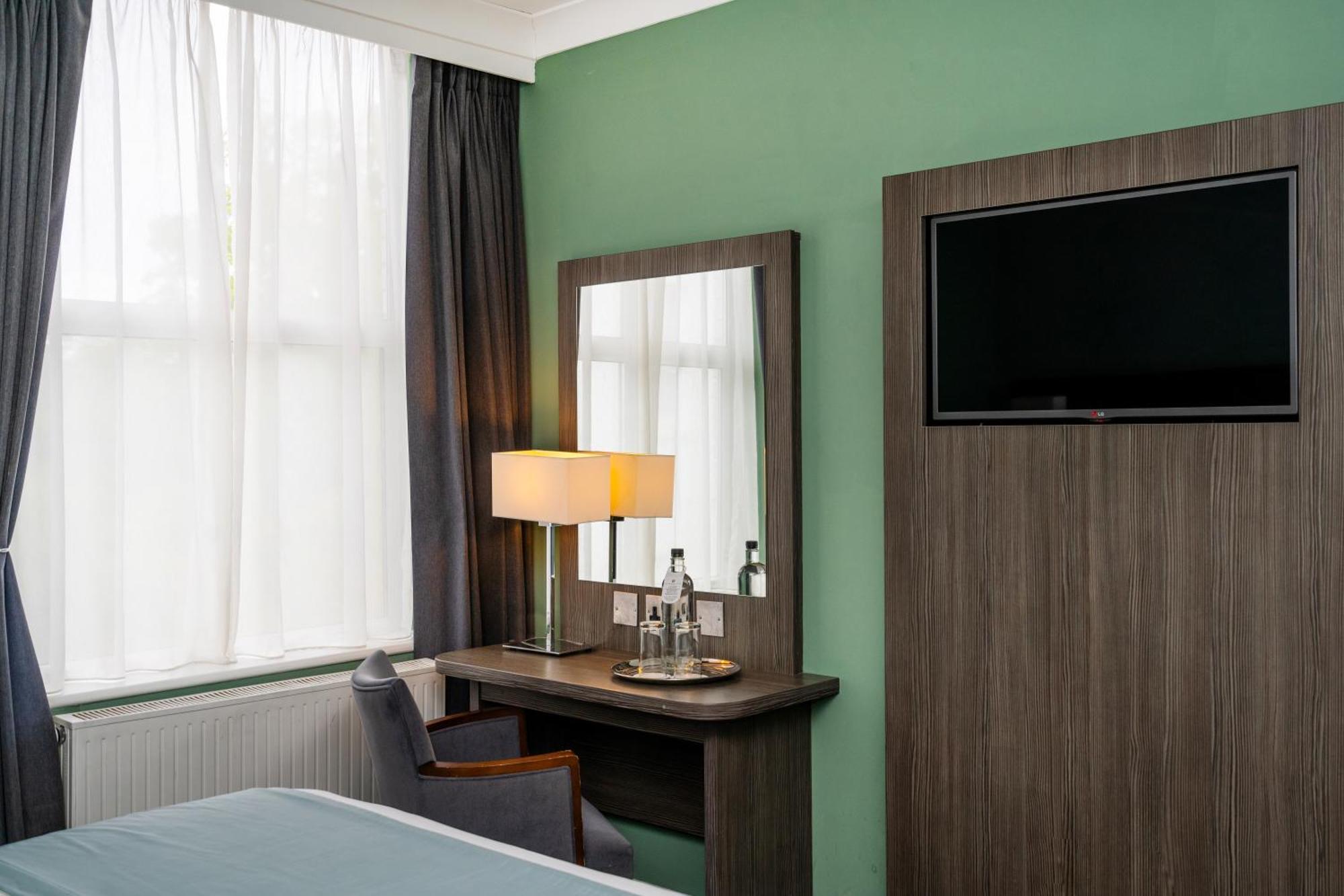 Bromley Court Hotel London Dış mekan fotoğraf