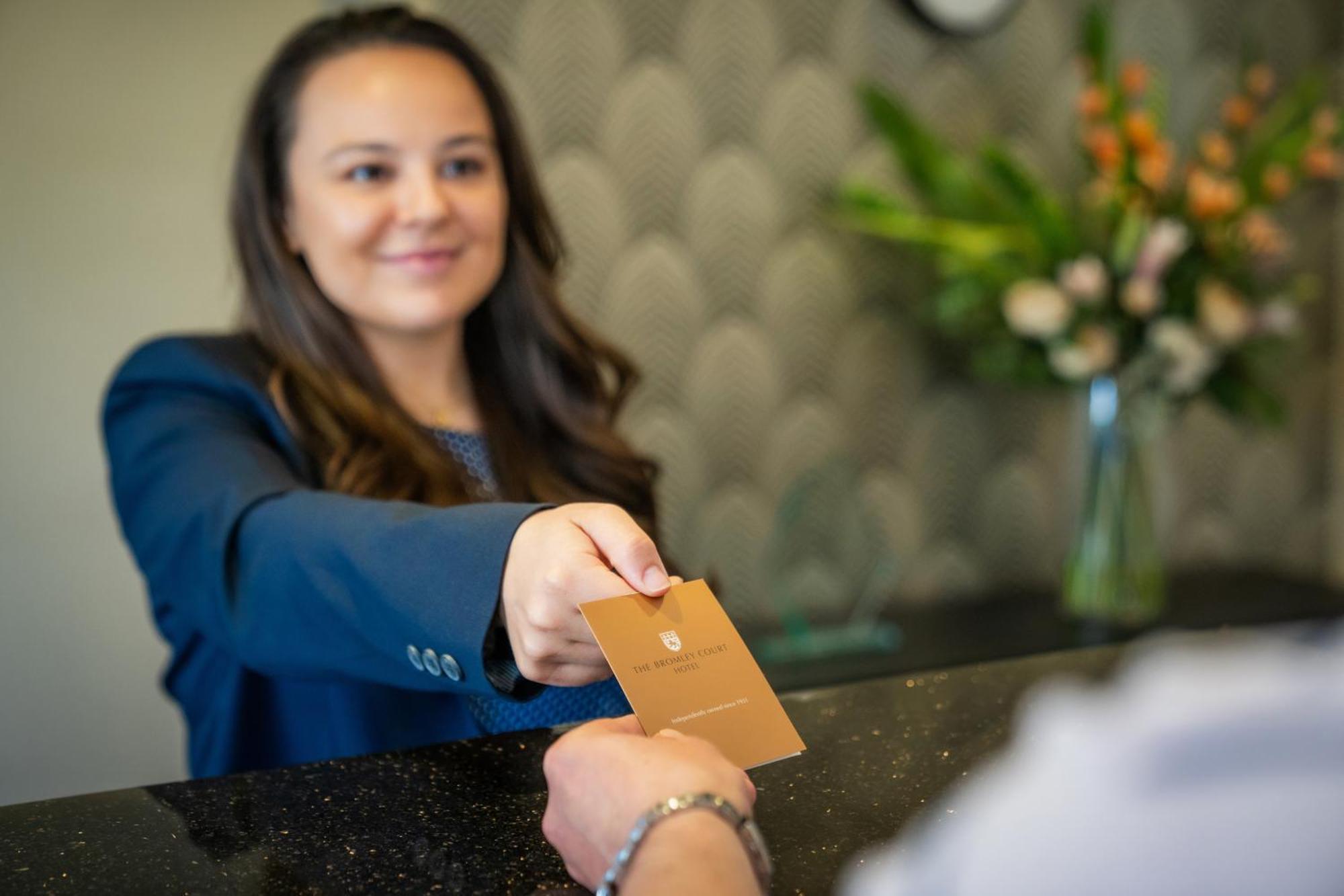 Bromley Court Hotel London Dış mekan fotoğraf
