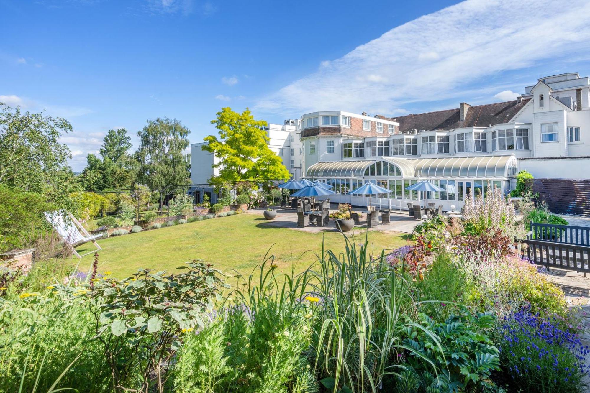 Bromley Court Hotel London Dış mekan fotoğraf